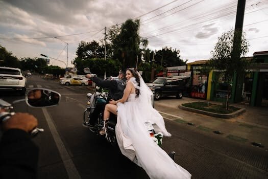 ¿Cómo debe ser un contrato de compraventa de moto? Te ofrecemos nuestros consejos 3 como debe ser un contrato de compraventa de moto te ofrecemos nuestros consejos 1