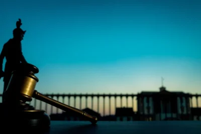 deudas y sus consecuencias legales incluida la carcel