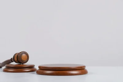 abogados en almeria para reclamaciones de plusvalia por perdidas